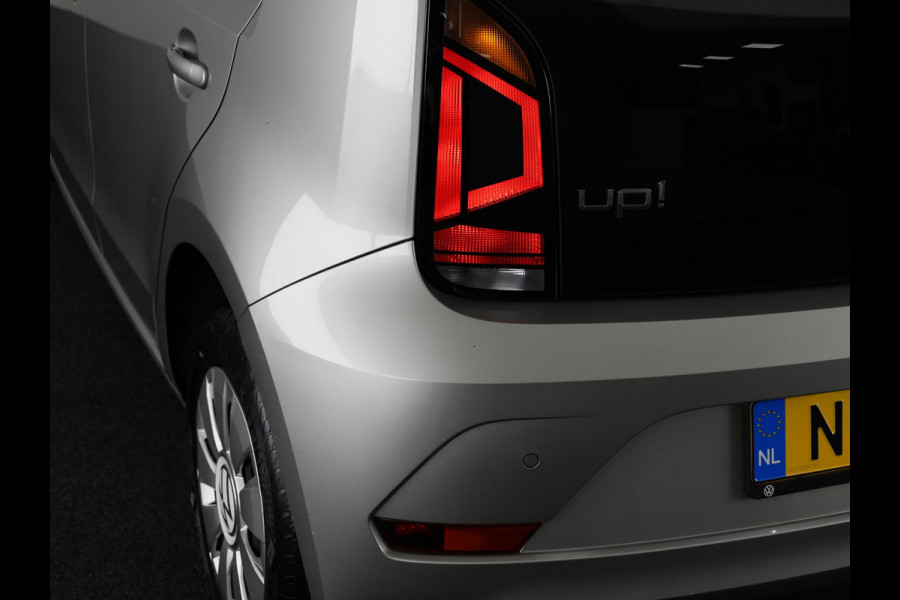 Volkswagen up! 1.0 65PK | Airco | Navigatie via app | Cruise control | Camera | Parkeersensoren