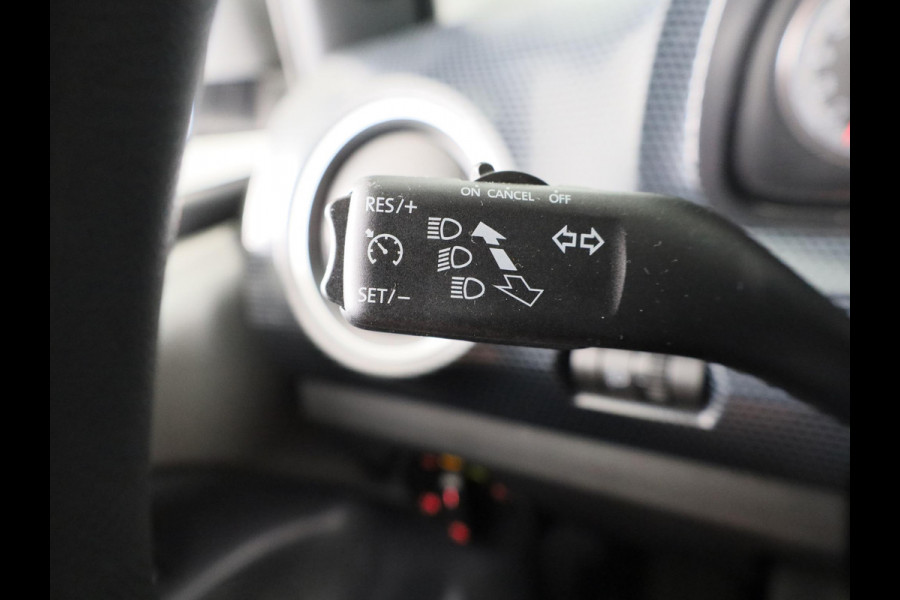 Volkswagen up! 1.0 65PK | Airco | Navigatie via app | Cruise control | Camera | Parkeersensoren