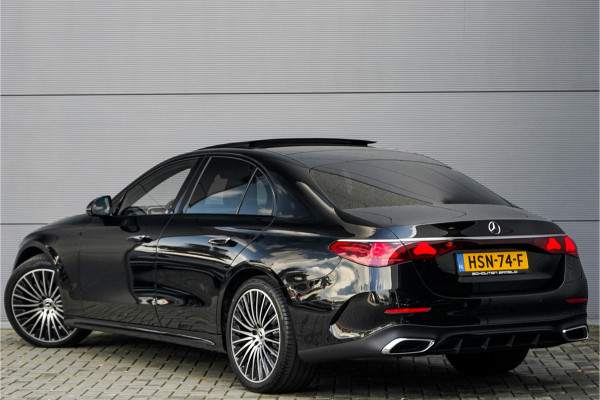 Mercedes-Benz E-Klasse E220 D 4M AMG Night Pano Luchtvering Trekhaak Fabrieksgarantie