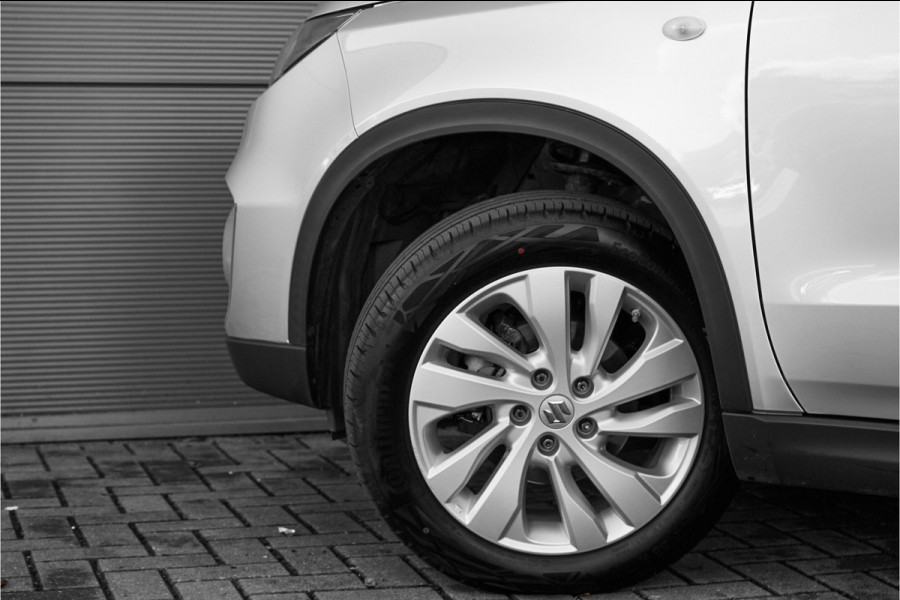 Suzuki Vitara 1.4 Boosterjet Hybrid 140PK Navi Camera