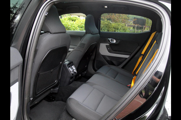 Polestar 2 Long Range Dual Motor Launch Edition 78kWh | Performance Pack | Panoramadak | Harman Kardon | 360 Camera |