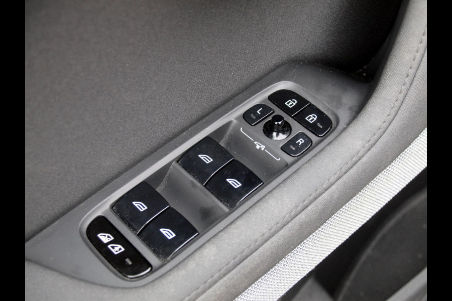 Polestar 2 Long Range Dual Motor Launch Edition 78kWh | Performance Pack | Panoramadak | Harman Kardon | 360 Camera |