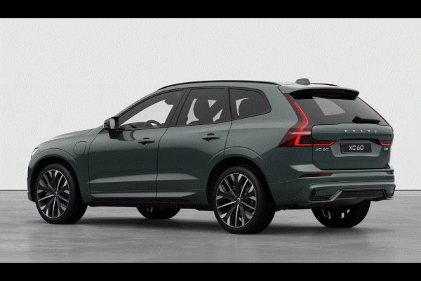 Volvo XC60 T6 350PK AWD Ultra Dark / Luchtvering / 360 Camera / Head Up Display / Panorama Dak / 21'' LM Velgen /