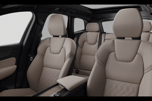 Volvo XC60 T6 350PK AWD Ultra Dark / Luchtvering / 360 Camera / Head Up Display / Panorama Dak / 21'' LM Velgen /