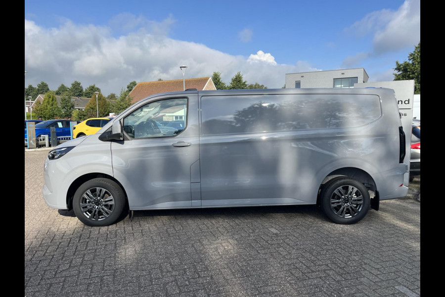 Ford Transit Custom 320 2.5 PHEV L2H1 Limited | 0,99% Renteactie | SCI | 233pk | Driver Assistance pack Premium | Wegklapbare Trekhaak | Verwarmd Stuurwiel | 17 inch Licht metalen Velgen | B&O Speakers