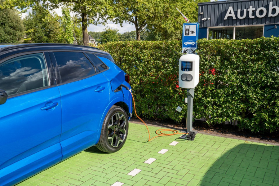 Opel Grandland 1.6 Turbo Plug-In Hybrid Ultimate | Prijs rijklaar incl. 12 mnd garantie | Memory lederen stoelen Camera Blindspot