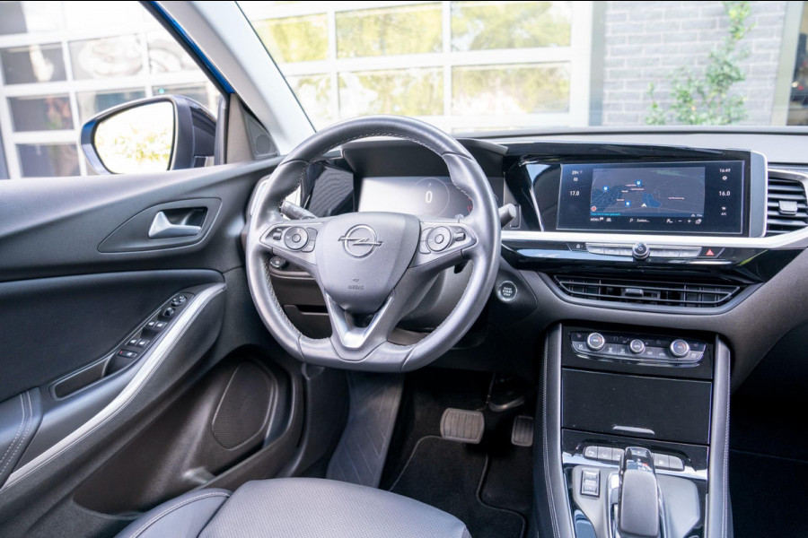 Opel Grandland 1.6 Turbo Plug-In Hybrid Ultimate | Prijs rijklaar incl. 12 mnd garantie | Memory lederen stoelen Camera Blindspot