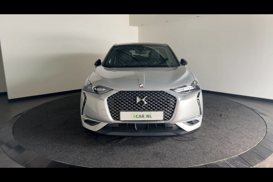 DS DS 3 Crossback E-Tense So Chic 50 kWh | Lederen Bekleding | Head Up Display | Zwart dak | SoH (batterijcheck) 90,8 % score!