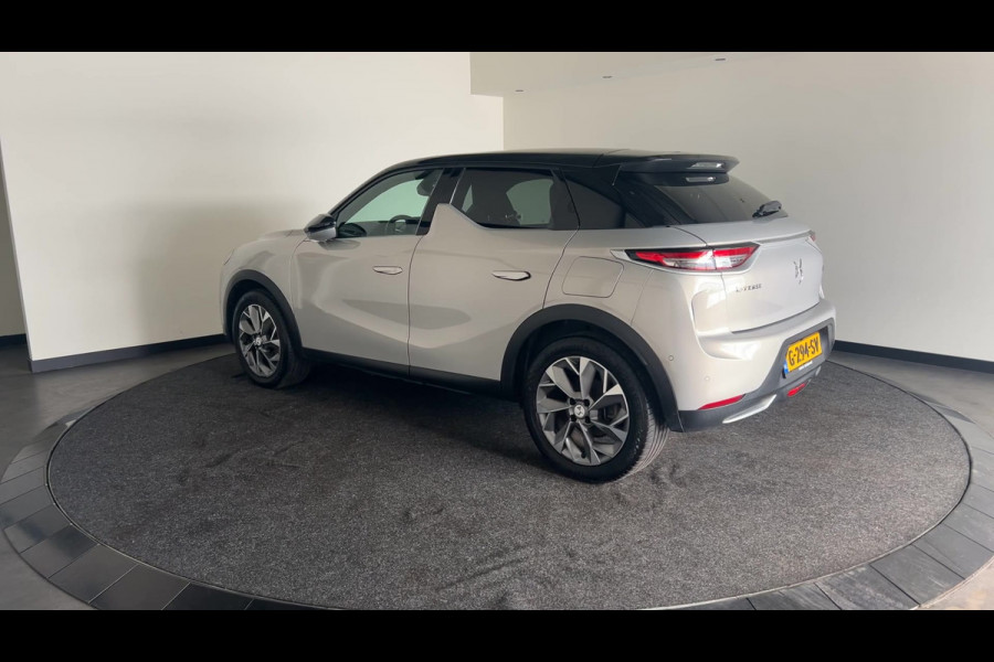 DS DS 3 Crossback E-Tense So Chic 50 kWh | Lederen Bekleding | Head Up Display | Zwart dak | SoH (batterijcheck) 90,8 % score!