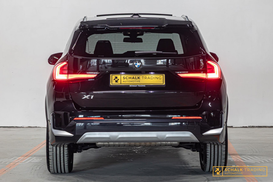BMW X1 SDrive18i|Pano|E-stoel|H&K|Memory|Leder|Garantie|Cam