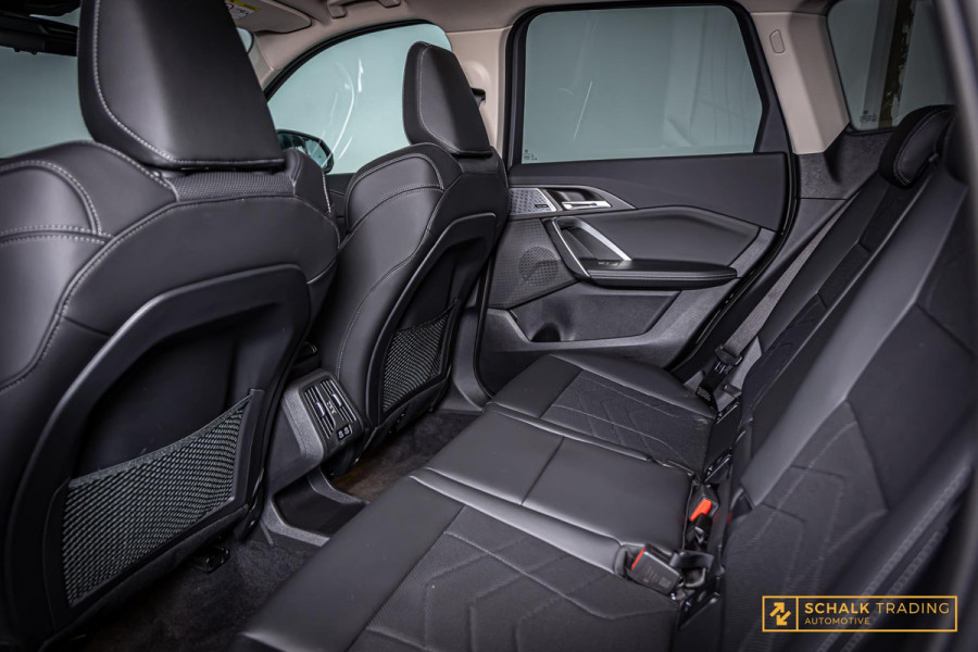 BMW X1 SDrive18i|Pano|E-stoel|H&K|Memory|Leder|Garantie|Cam