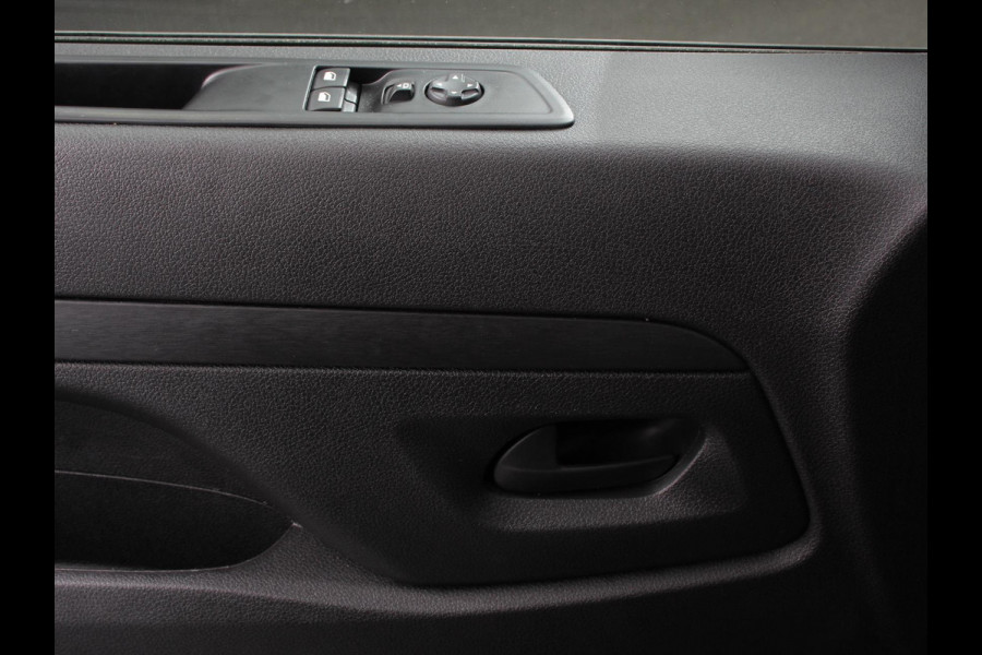 Opel Vivaro 2.0 CDTI 145pk Automaat L2H1 Edition 3-zits Demo! Navigatie Airco Bluetooth Trekhaak Parkeer sensoren