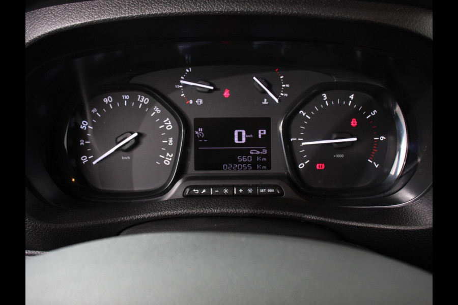 Opel Vivaro 2.0 CDTI 145pk Automaat L2H1 Edition 3-zits Demo! Navigatie Airco Bluetooth Trekhaak Parkeer sensoren