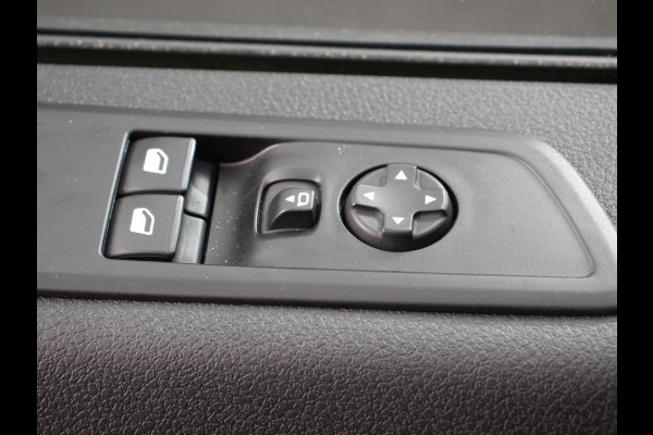 Opel Vivaro 2.0 CDTI 145pk Automaat L2H1 Edition 3-zits Demo! Navigatie Airco Bluetooth Trekhaak Parkeer sensoren