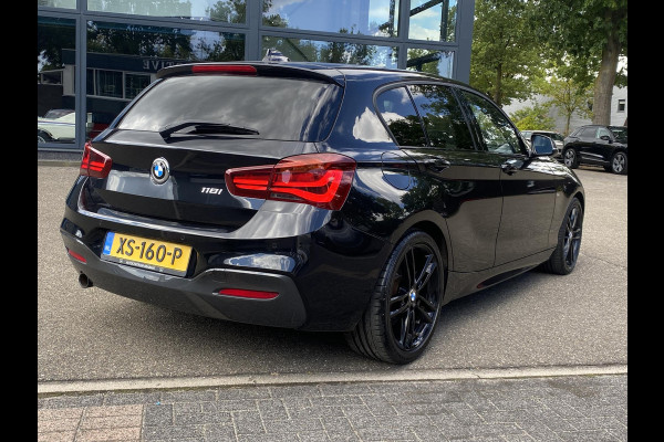 BMW 1-serie 118i Edition M Sport Shadow High Executive VAN: 24.900,- VOOR: 20.877,- UW HERFSTVOORDEEL: 4.023,- ORIGINEEL NEDERLANDSE AUTO MET NAP | VOLLEDIG LEDER + STOELVERWARMING| SCHUIFDAK | APPLE CARPLAY | XENON | RIJKLAAR MET 12 MAANDEN BOVAG GARANTIE!