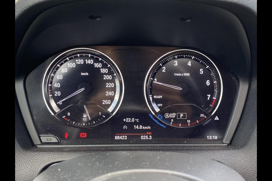 BMW 1-serie 118i Edition M Sport Shadow High Executive VAN: 24.900,- VOOR: 20.877,- UW HERFSTVOORDEEL: 4.023,- ORIGINEEL NEDERLANDSE AUTO MET NAP | VOLLEDIG LEDER + STOELVERWARMING| SCHUIFDAK | APPLE CARPLAY | XENON | RIJKLAAR MET 12 MAANDEN BOVAG GARANTIE!