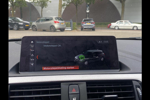 BMW 1-serie 118i Edition M Sport Shadow High Executive VAN: 24.900,- VOOR: 20.877,- UW HERFSTVOORDEEL: 4.023,- ORIGINEEL NEDERLANDSE AUTO MET NAP | VOLLEDIG LEDER + STOELVERWARMING| SCHUIFDAK | APPLE CARPLAY | XENON | RIJKLAAR MET 12 MAANDEN BOVAG GARANTIE!