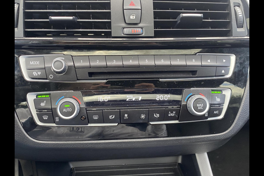 BMW 1-serie 118i Edition M Sport Shadow High Executive VAN: 24.900,- VOOR: 20.877,- UW HERFSTVOORDEEL: 4.023,- ORIGINEEL NEDERLANDSE AUTO MET NAP | VOLLEDIG LEDER + STOELVERWARMING| SCHUIFDAK | APPLE CARPLAY | XENON | RIJKLAAR MET 12 MAANDEN BOVAG GARANTIE!