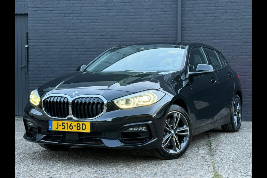 BMW 1-serie 118i Executive Edition | M SPORT | CARPLAY | LEER | MULTI STUUR | TREKHAAK