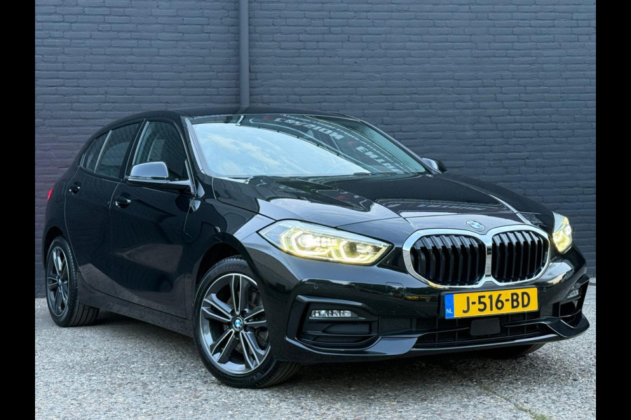 BMW 1-serie 118i Executive Edition | M SPORT | CARPLAY | LEER | MULTI STUUR | TREKHAAK