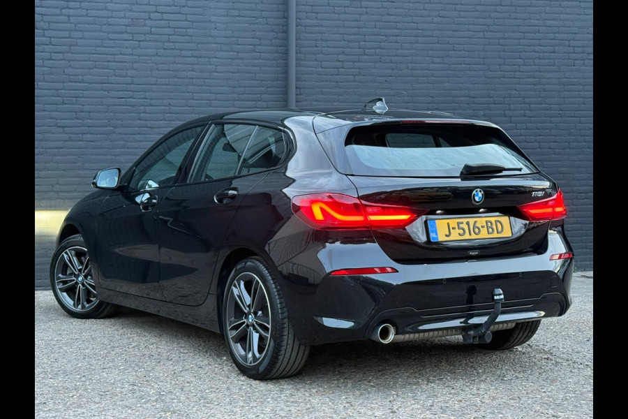 BMW 1-serie 118i Executive Edition | M SPORT | CARPLAY | LEER | MULTI STUUR | TREKHAAK