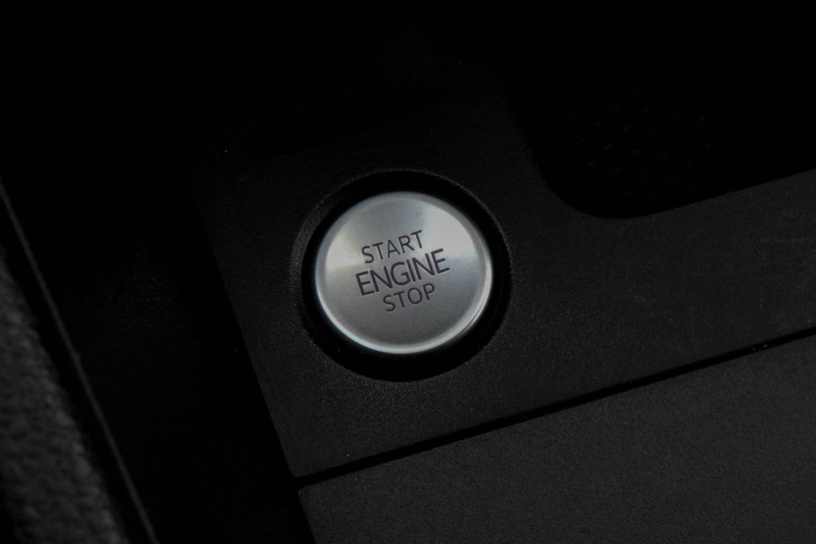 Volkswagen Caddy Cargo 2.0 TDI Style | DIGITAAL DISPLAY | LEDEREN STOELEN | NAVIGATIE | APLLE CARPLAY / ANDROID AUTO Volkswagen Caddy Cargo 2.0 TDI Style | DIGITAAL DISPLAY | LEDEREN STOELEN | NAVIGATIE | APLLE CARPLAY / ANDROID AUTO