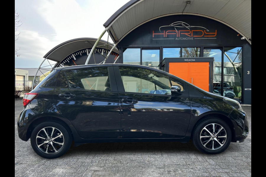 Toyota Yaris 1.0 VVT-i Connect Apple Carplay Camera Rijklaarprijs!