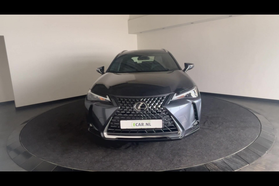 Lexus UX 300e Business Line 73 kWh | Nieuwprijs € 55.100,00, 45% korting | Adaptieve cruise control | Achteruitrijcamera | Premium kwaliteit voor een topprijs