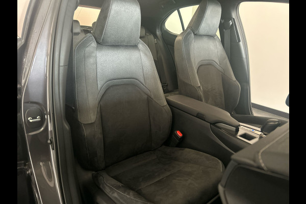 Lexus UX 300e Business Line 73 kWh | Nieuwprijs € 55.100,00, 45% korting | Adaptieve cruise control | Achteruitrijcamera | Premium kwaliteit voor een topprijs
