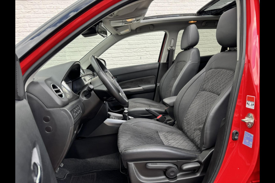 Suzuki Vitara 1.4 Boosterjet Style Smart Hybrid AllGrip Adaptive cruise Climate control Panoramadak Apple / Android Navigatie