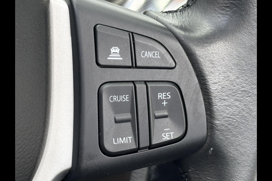 Suzuki Vitara 1.4 Boosterjet Style Smart Hybrid AllGrip Adaptive cruise Climate control Panoramadak Apple / Android Navigatie