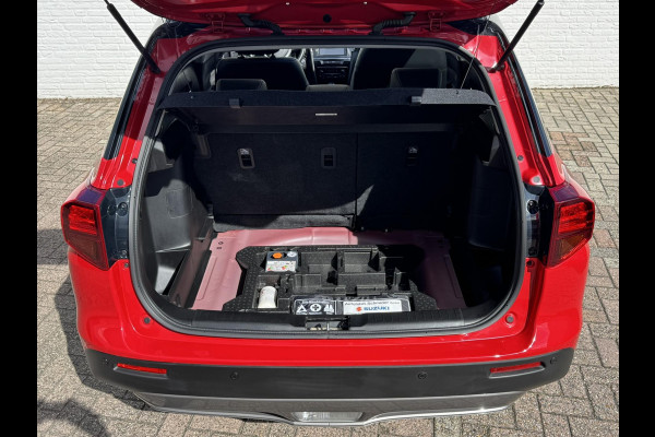 Suzuki Vitara 1.4 Boosterjet Style Smart Hybrid AllGrip Adaptive cruise Climate control Panoramadak Apple / Android Navigatie