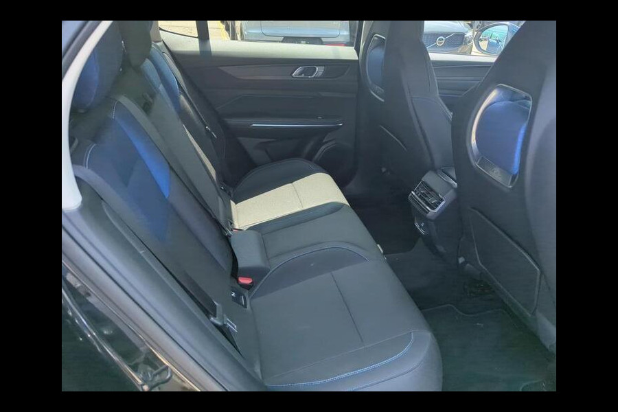 Lynk & Co 01 1.5 261 pk | PHEV | 360 Camera | Adaptieve Cruise | Elek. Achterklep | Panorama dak | Stoelverwarming | 1.800kg Trekgewicht