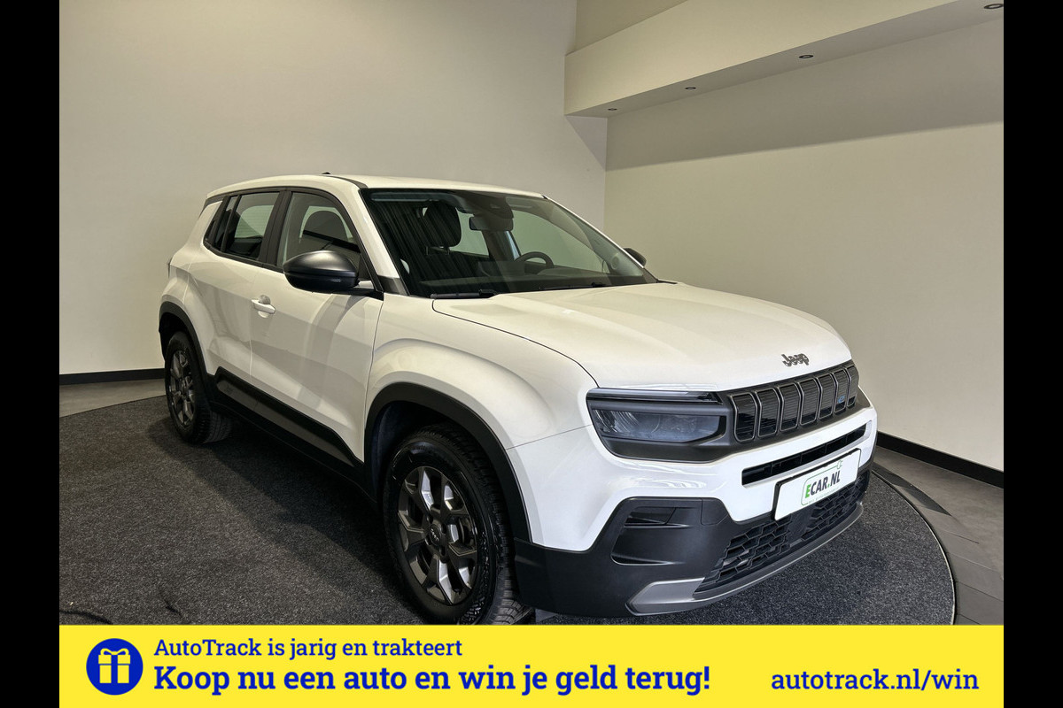 Jeep Avenger Longitude 54 kWh | Navigatie | Voorruit Verwarming | Fabrieks Garantie | | Soh (batterijcheck) 96 %