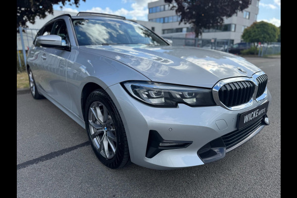 BMW 3 Serie Touring 330e xDrive High Executive Panorama Leder Camera
