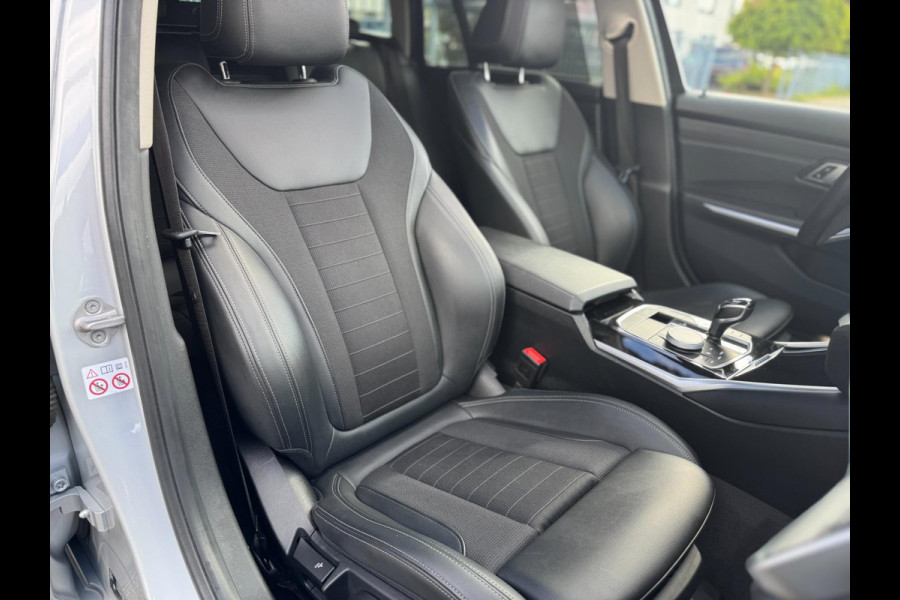BMW 3 Serie Touring 330e xDrive High Executive Panorama Leder Camera