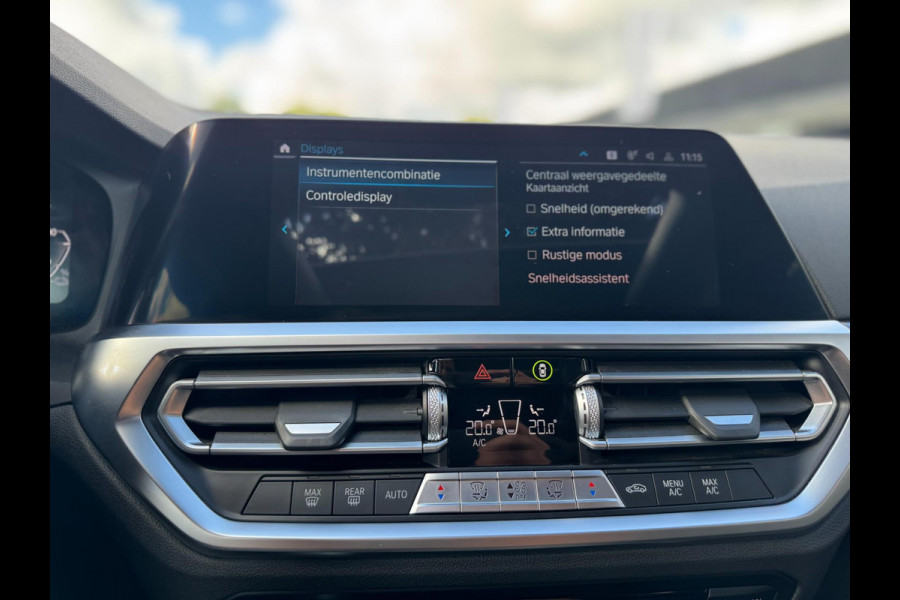 BMW 3 Serie Touring 330e xDrive High Executive Panorama Leder Camera