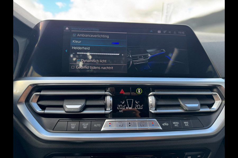 BMW 3 Serie Touring 330e xDrive High Executive Panorama Leder Camera