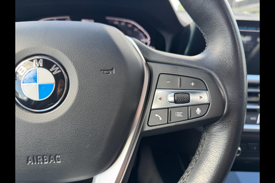 BMW 3 Serie Touring 330e xDrive High Executive Panorama Leder Camera