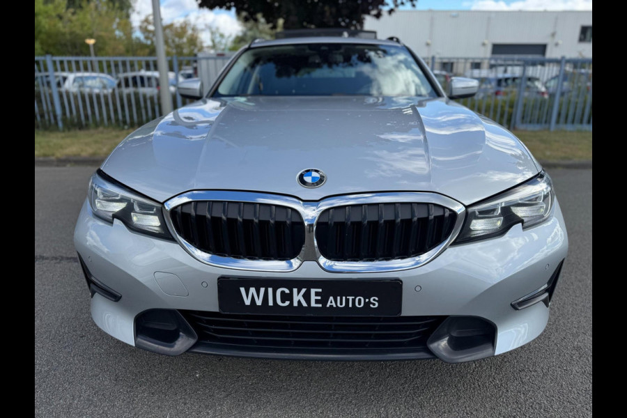 BMW 3 Serie Touring 330e xDrive High Executive Panorama Leder Camera