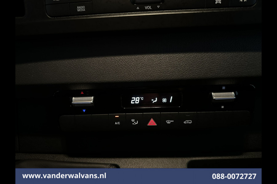 Mercedes-Benz Sprinter 316 CDI 164pk L2H2 Euro6 Airco | Camera | Apple Carplay | Android Auto Cruiscontrol, 2800kg trekvermogen, parkeersensoren
