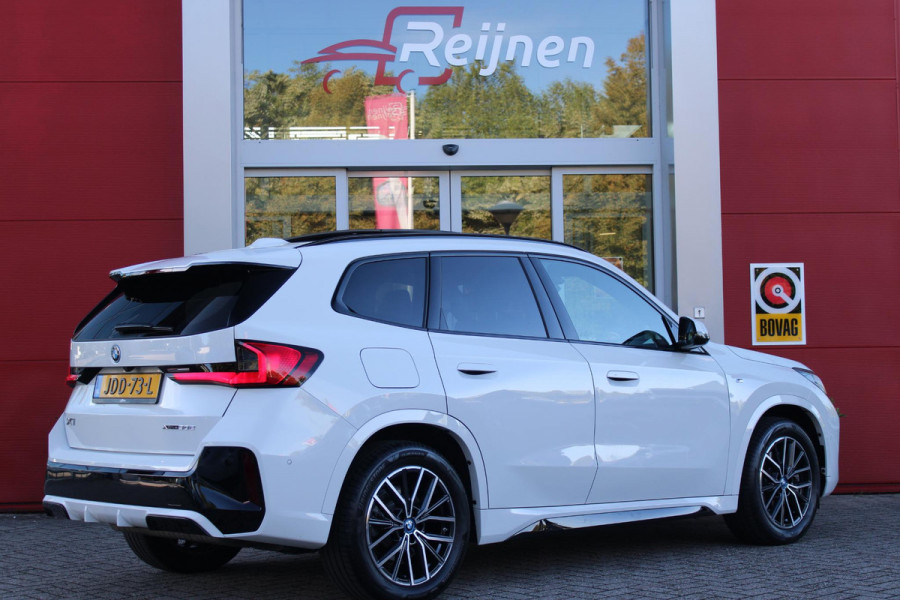 BMW X1 xDrive30e M-SPORT | PANORAMISCH SCHUIF/KANTEL DAK | ELEKTRISCH WEGKLAPBARE TREKHAAK | HARMAN/KARDON AUDIO SYSTEM | ALARMINSTALLATIE | ELEKTRISCH BEDIENBARE VOORSTOELEN MET GEHEUGENFUNCTIE "ACTIEVE ZITPLAATSEN" | STOEL VERWARMING | DRIVING ASSISTANT PROFESSIONAL MET O.A. ACTIVE LANE ASSIST | HARMAN HARDON AUDIO SYSTEM | SHADOW LINE | INNOVATION PAKKET MET O.A. 3D VIEW CAMERA'S, ADAPTIEVE LED KOPLAMPEN, HEAD UP DISPLAY, BMW LIVE PROFFESIONAL DASHBOARD, DRAADLOZE TELEFOONLADER | NAVIGATIE | DRAADLOZE APPLE CARPLAY/ANDROID AUTO | DAB+ RADIO | ELEKTRISCH BEDIENBARE ACHTERKL