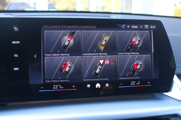 BMW X1 xDrive30e M-SPORT | PANORAMISCH SCHUIF/KANTEL DAK | ELEKTRISCH WEGKLAPBARE TREKHAAK | HARMAN/KARDON AUDIO SYSTEM | ALARMINSTALLATIE | ELEKTRISCH BEDIENBARE VOORSTOELEN MET GEHEUGENFUNCTIE "ACTIEVE ZITPLAATSEN" | STOEL VERWARMING | DRIVING ASSISTANT PROFESSIONAL MET O.A. ACTIVE LANE ASSIST | HARMAN HARDON AUDIO SYSTEM | SHADOW LINE | INNOVATION PAKKET MET O.A. 3D VIEW CAMERA'S, ADAPTIEVE LED KOPLAMPEN, HEAD UP DISPLAY, BMW LIVE PROFFESIONAL DASHBOARD, DRAADLOZE TELEFOONLADER | NAVIGATIE | DRAADLOZE APPLE CARPLAY/ANDROID AUTO | DAB+ RADIO | ELEKTRISCH BEDIENBARE ACHTERKL