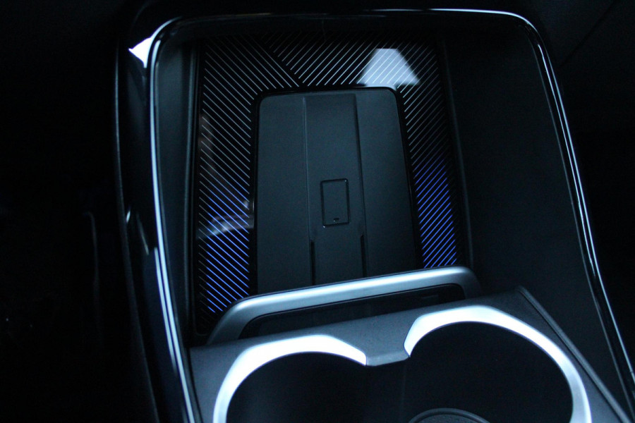 BMW X1 xDrive30e M-SPORT | PANORAMISCH SCHUIF/KANTEL DAK | ELEKTRISCH WEGKLAPBARE TREKHAAK | HARMAN/KARDON AUDIO SYSTEM | ALARMINSTALLATIE | ELEKTRISCH BEDIENBARE VOORSTOELEN MET GEHEUGENFUNCTIE "ACTIEVE ZITPLAATSEN" | STOEL VERWARMING | DRIVING ASSISTANT PROFESSIONAL MET O.A. ACTIVE LANE ASSIST | HARMAN HARDON AUDIO SYSTEM | SHADOW LINE | INNOVATION PAKKET MET O.A. 3D VIEW CAMERA'S, ADAPTIEVE LED KOPLAMPEN, HEAD UP DISPLAY, BMW LIVE PROFFESIONAL DASHBOARD, DRAADLOZE TELEFOONLADER | NAVIGATIE | DRAADLOZE APPLE CARPLAY/ANDROID AUTO | DAB+ RADIO | ELEKTRISCH BEDIENBARE ACHTERKL