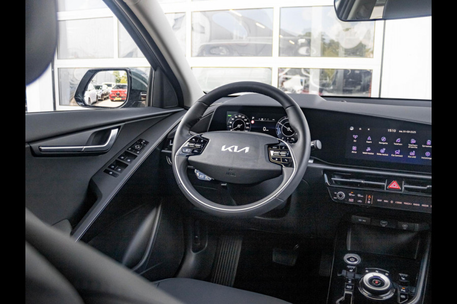 Kia Niro EV Light Advanced 64.8 kWh | Direct leverbaar | Stoel&Stuur Verwarming l Privacy glas l PDC | Camera | Privatelease vanaf € 609,00