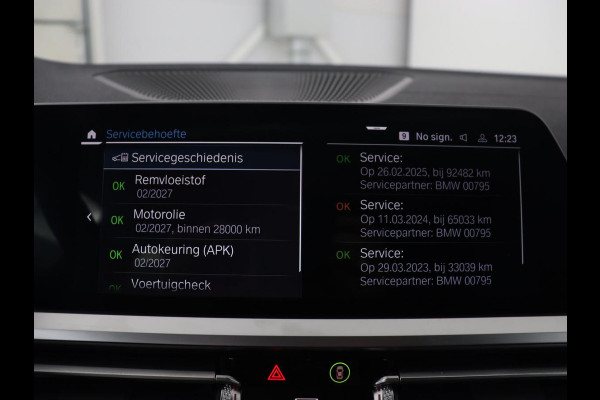 BMW 3-serie 330e xDrive Luxury Line | Panoramadak | Adaptive cruise | Stoelverwarming | Leder | Sportstoelen | Trekhaak | Sfeerverlichting | Live Cockpit | Carplay | Memory | PHEV | Plug In