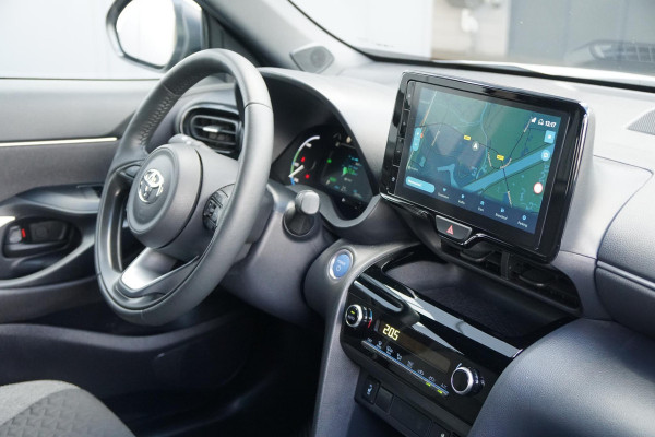 Toyota Yaris Cross 1.5 Hybrid Dynamic + Comfort Pack / TOYOTA GARANTIE / DODEHOEK / STUURVERWARMING