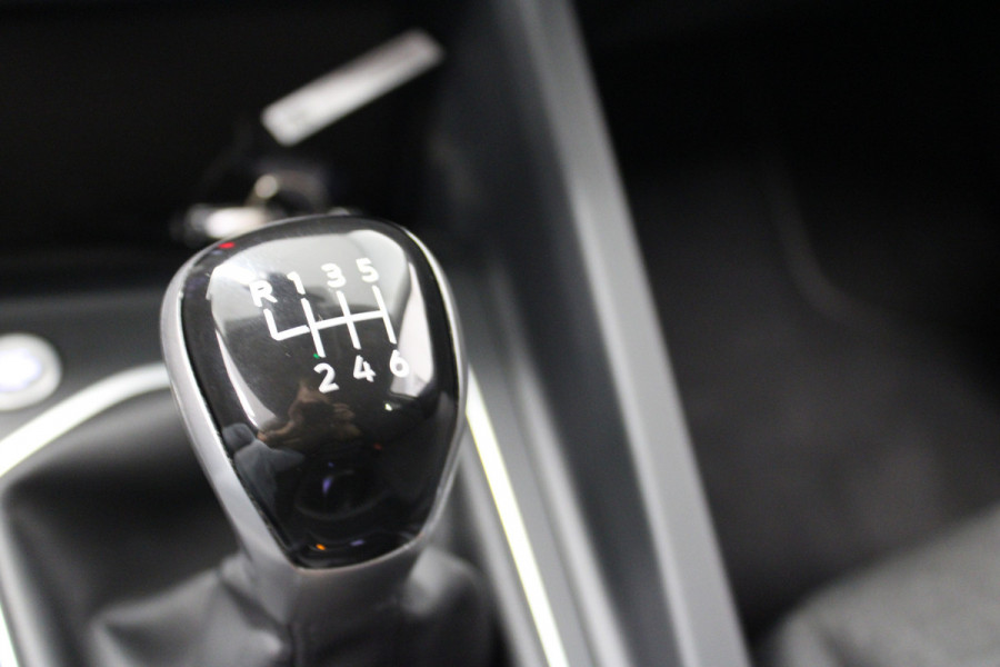 Volkswagen Golf 1.5 TSI Life Edition