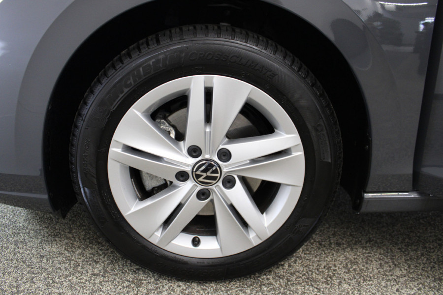 Volkswagen Golf 1.5 TSI Life Edition