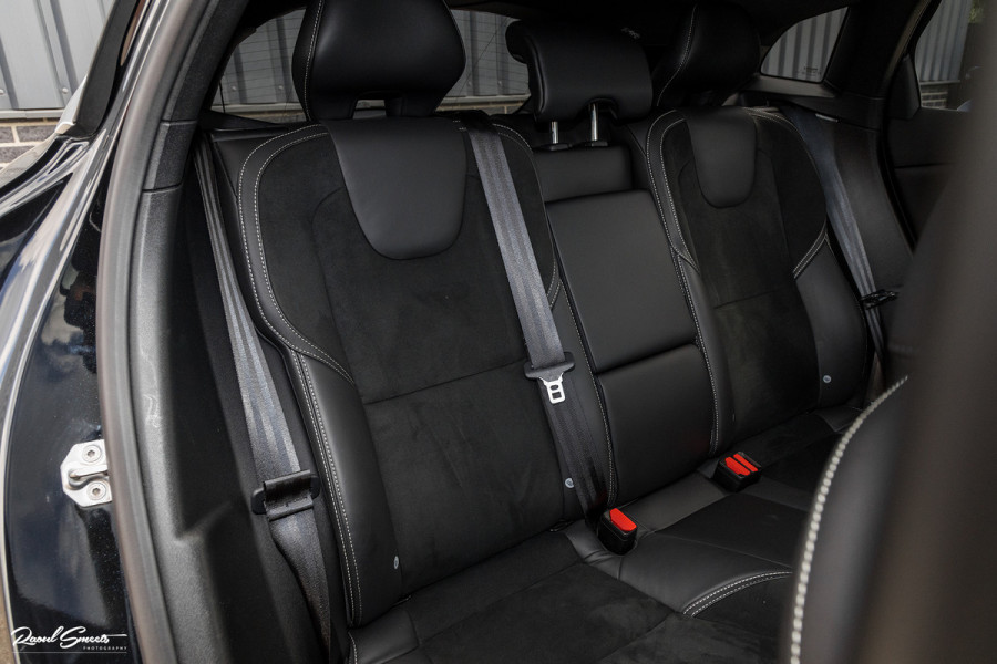 Volvo V40 1.5 T3 Polar+ Sport | R-design | Harman Kardon | Trekhaak.afnb | Keyless | Cruise control |